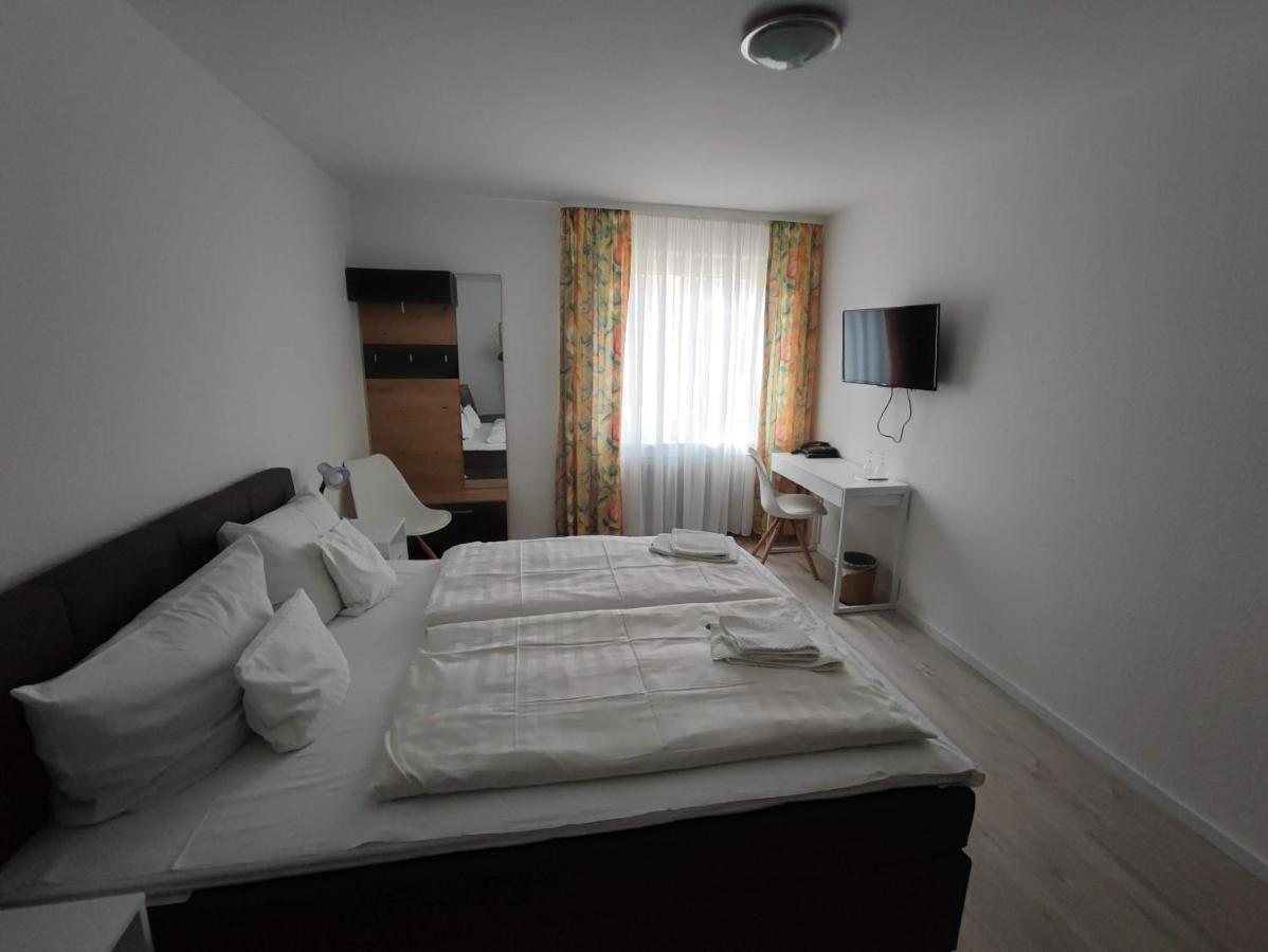 Hotel Schiff Rastatt Bagian luar foto
